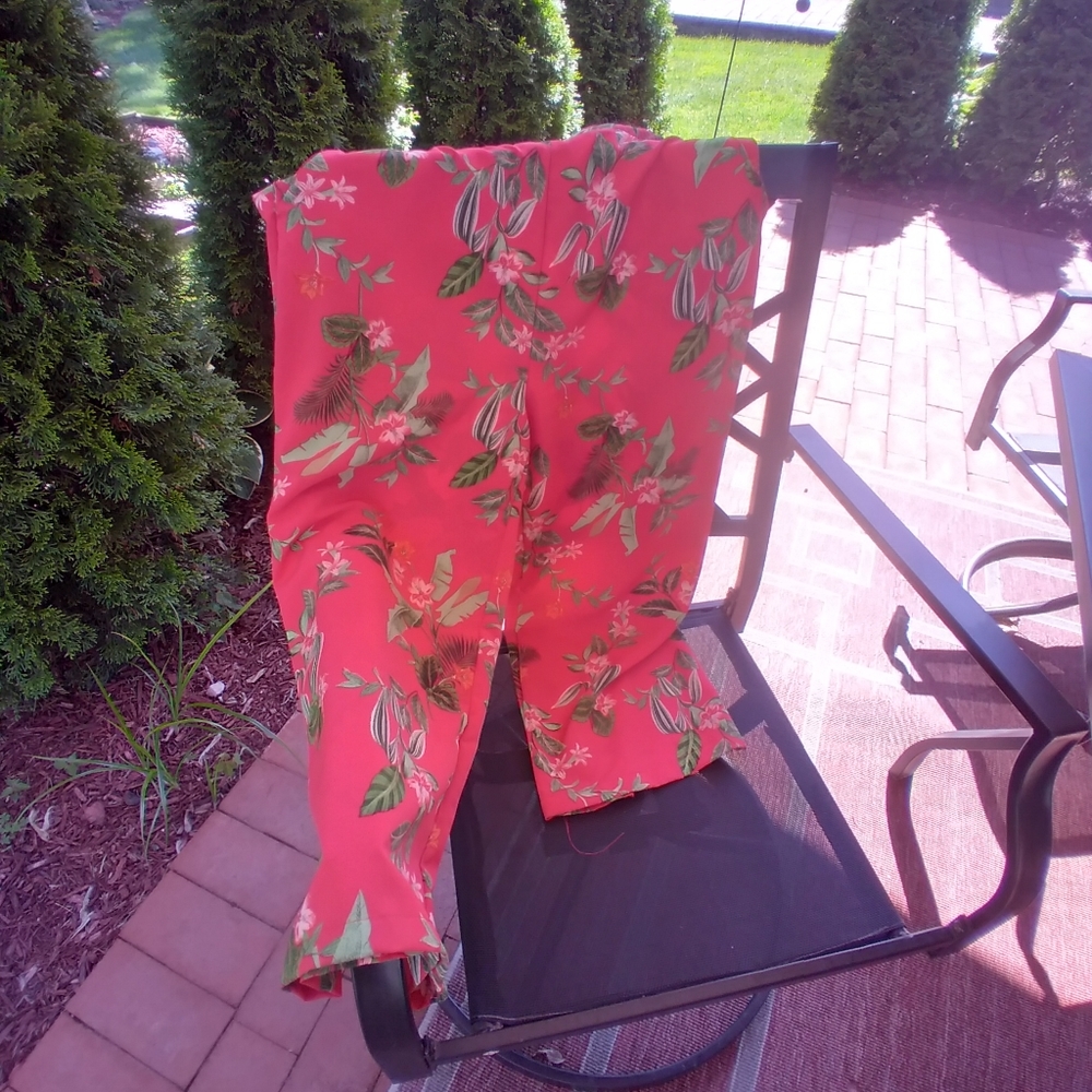 💥Red Floral Wide Leg Crop Pants😲 - Picture 6 of 10